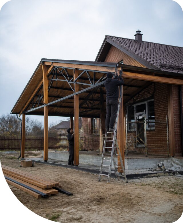 Пристройка навеса к дому и участку в Омске под ключ
